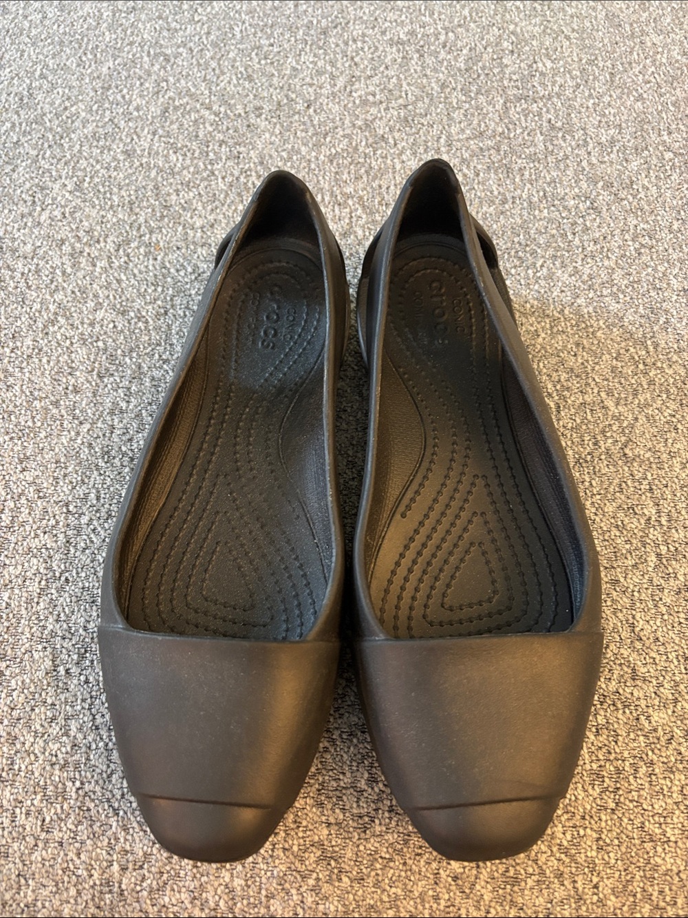 CROCS Women's Black Square-Toe Flats Size 8